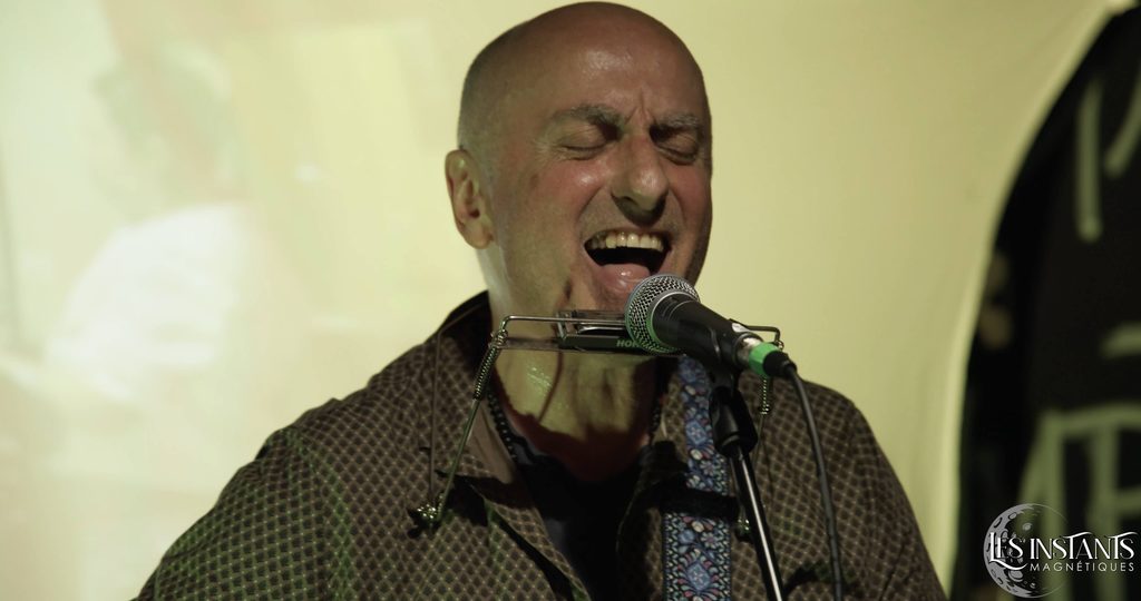 Paul Félix chanteur de Gamine en concert au QG 103 Paris en 2026, captation par Les Instants Magnétiques